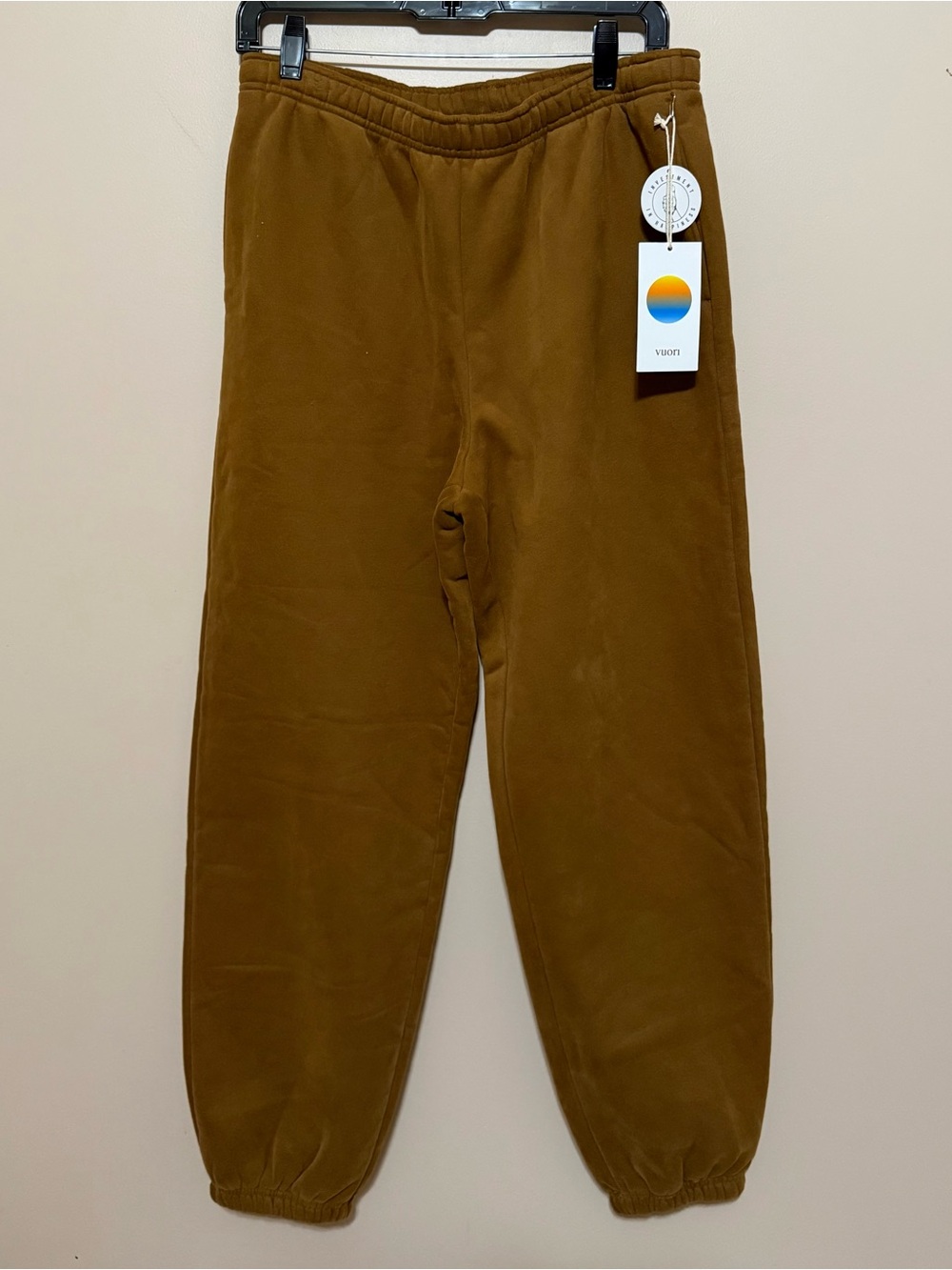 NWT VUORI Women’s Restore Classic Sweatpants in Color Rum Sz M - Picture 4 of 10